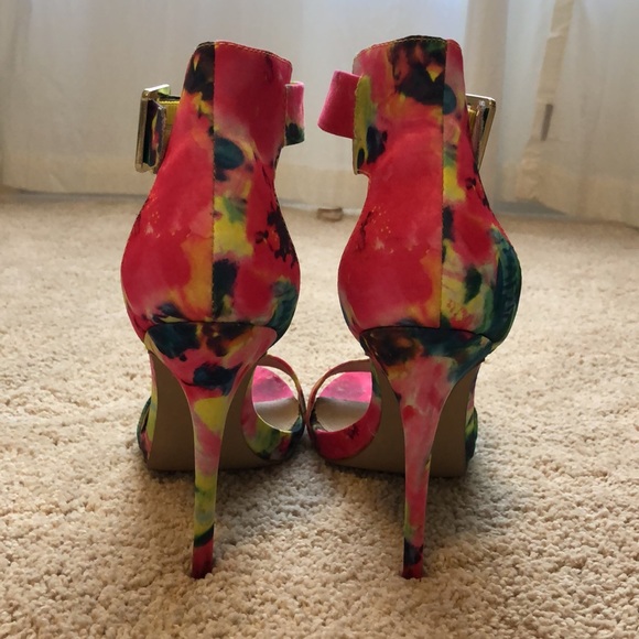 Steve Madden Multi-Color Heels - Picture 4 of 5